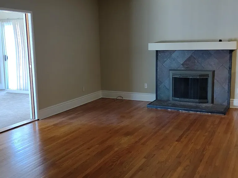 8622 Somerset Ave — Photo 12