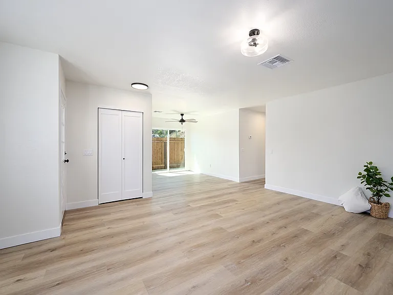 97 Everett St — Photo 7