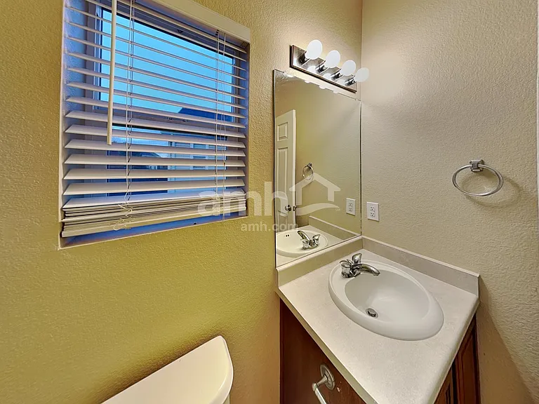 209 Homestead Way — Photo 13