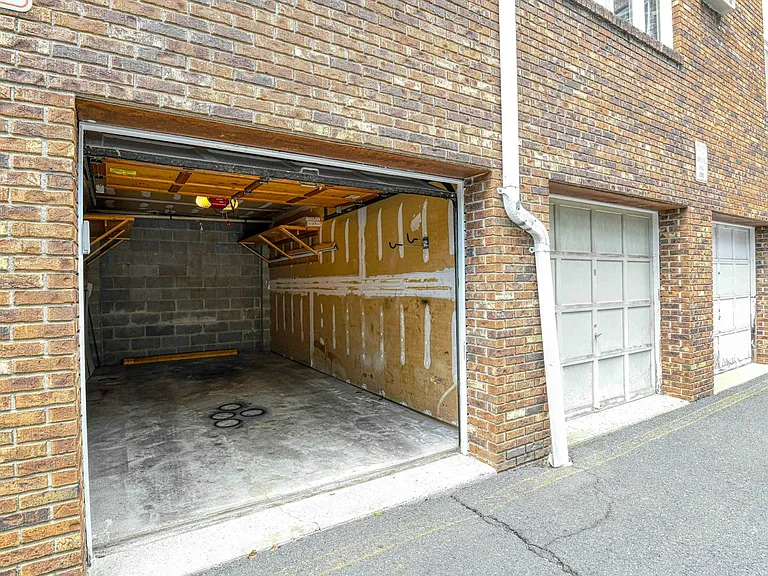 31 Home Pl #1 — Photo 29