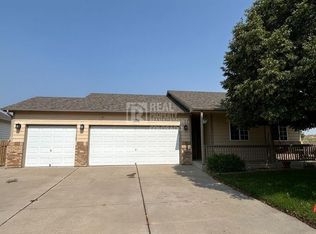 1574 S Growers Dr, Milliken, CO 80543