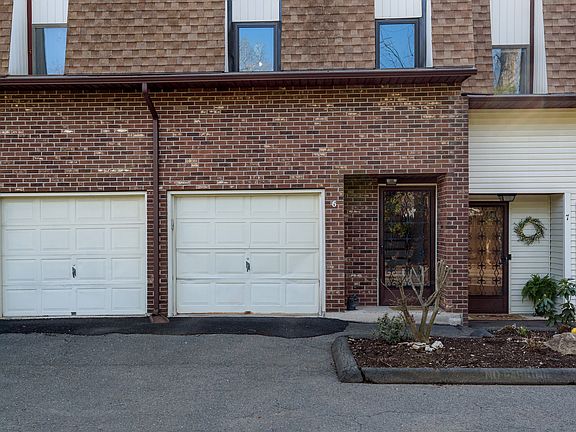 3rd image of 426 Farmington Avenue #F6