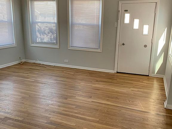 5th image of 64 Maple Avenue