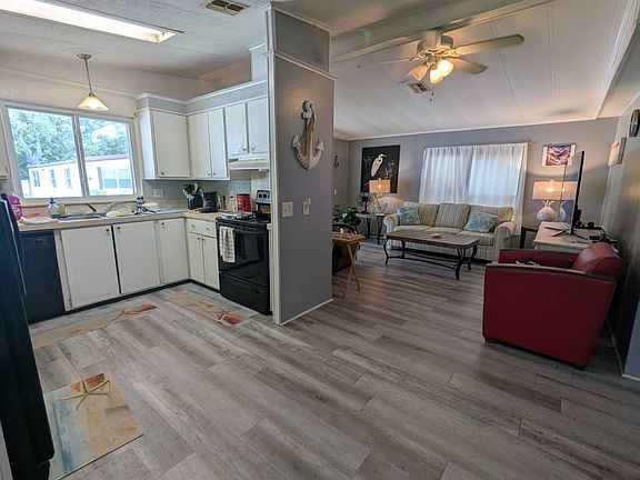 3rd image of 15777 Bolesta Rd #90