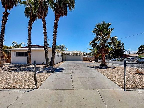 3rd image of 4433 W Lake Mead Blvd