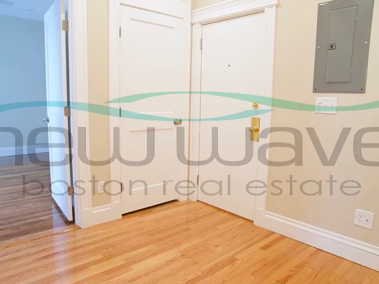 1111 Boylston St #43 — Photo 8