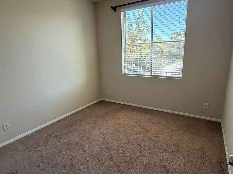 57 Del Ventura — Photo 11