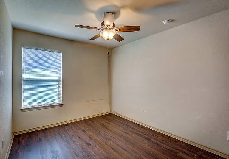 10723 Deauville Dr — Photo 5