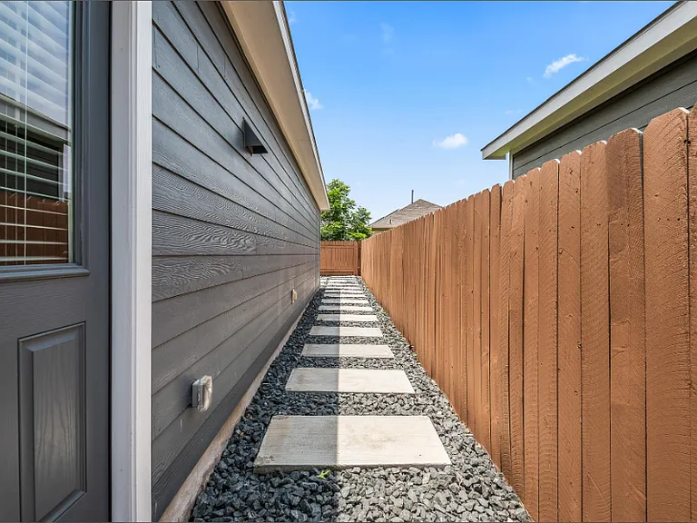 7225 Spirit Hill Rd — Photo 28