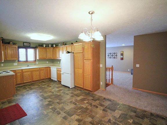 3rd image of 6445 Cornflower Dr