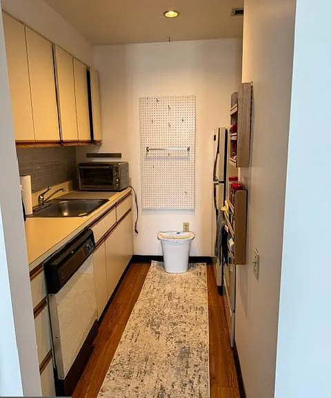 315 New St #411 — Photo 13