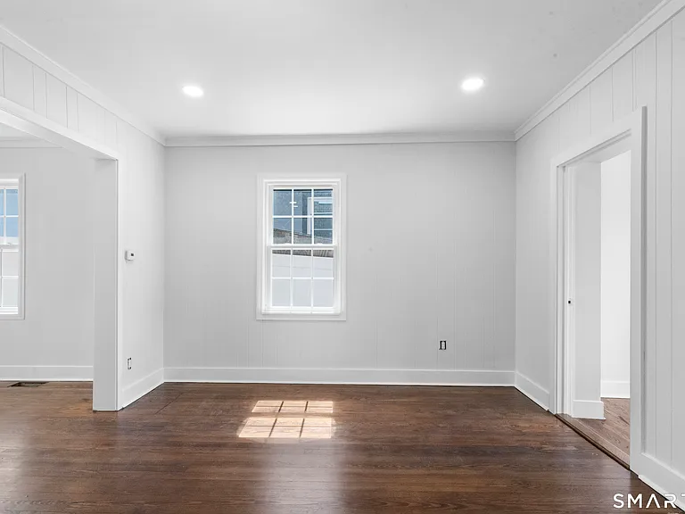 366 Remington St — Photo 7