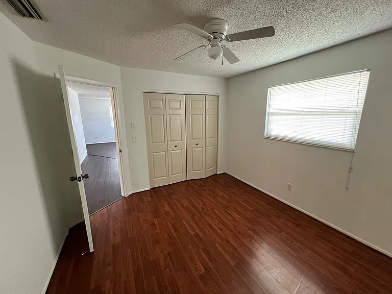 18812 Matanzas Rd #UPPER FLAT — Photo 11