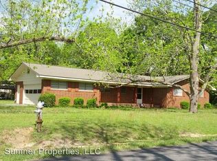 2402 Melanna Dr, Tifton, GA 31793