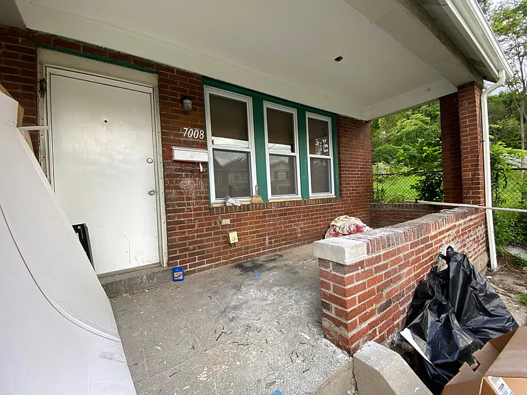 7008 Lemington Ave — Photo 3