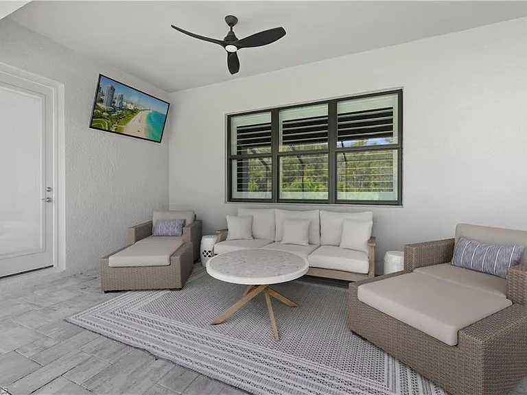19074 Elston Way — Photo 37