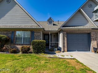 325 Pinewood Dr, Loudon, TN 37774