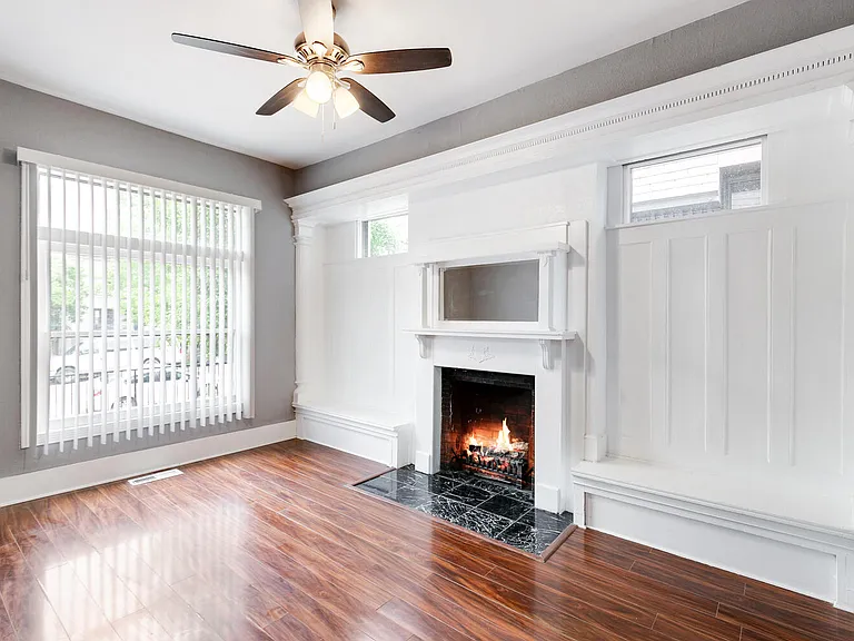 1579 N Franklin St #H — Photo 6