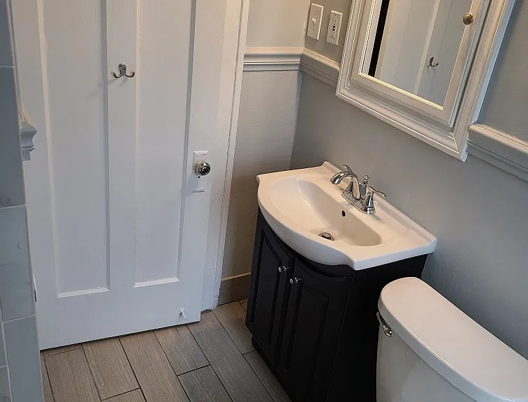 995 Nottingham Rd #1 — Photo 7