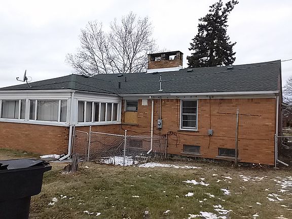 3rd image of 20847 Orangelawn St