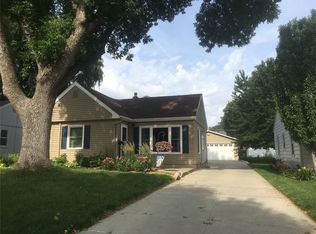 1421 57th St, Des Moines, IA 50311