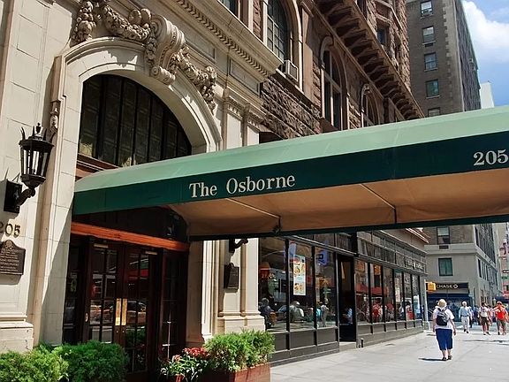 4th image of 205 W 57th St #11/12A