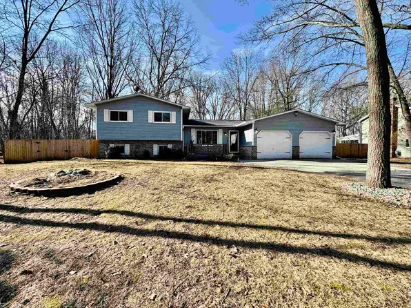 1424 E Oakwood Ter, Midland, MI 48640