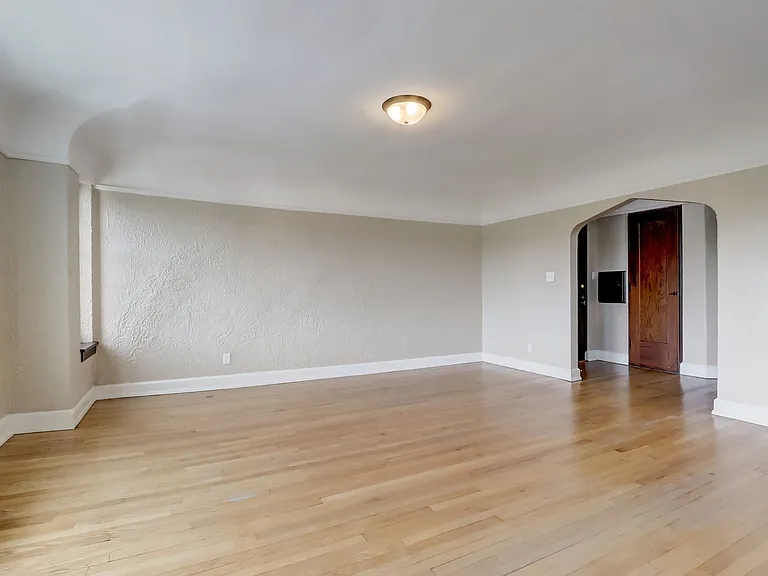3124 W National Ave — Photo 31