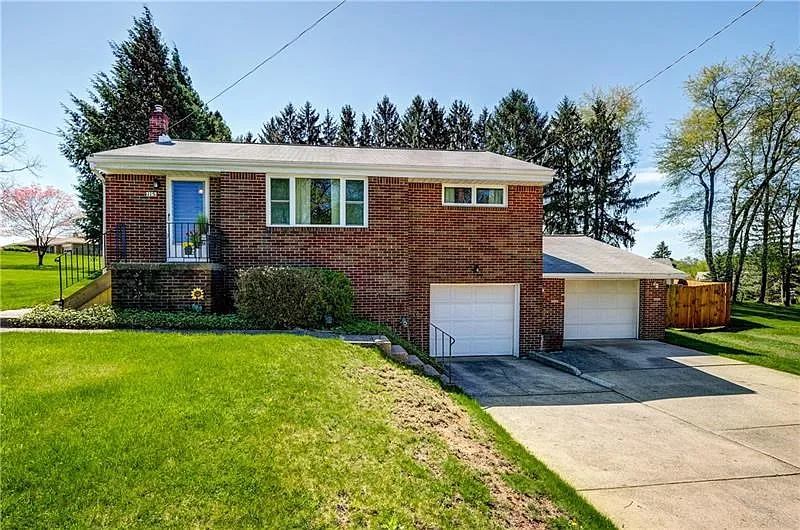 115 Cherry Ln photo 1
