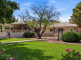 10020 Loretta Dr NW, Albuquerque, NM 87114