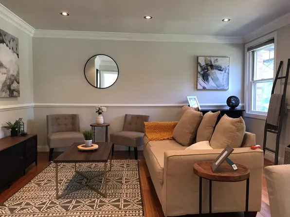 4824 Chevy Chase Dr APT 102, Chevy Chase, MD 20815