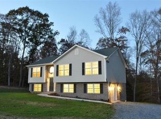 209 Oak Spring Ln, Madison Heights, VA 24572