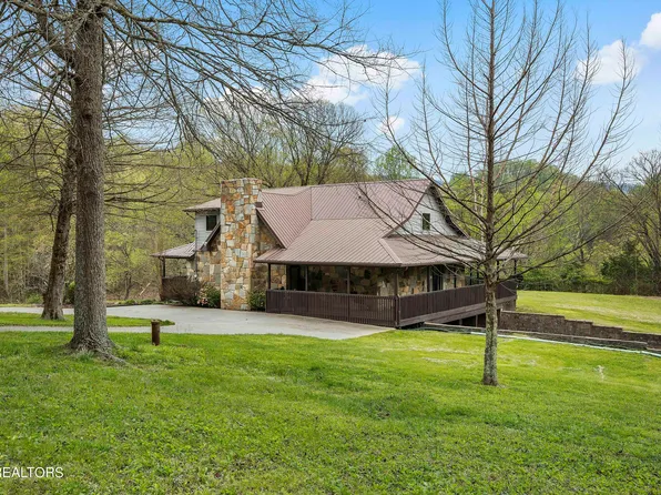 1412 S Delozier Rd, Seymour, TN 37865