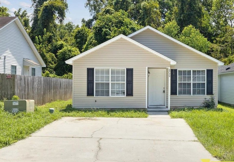 1st image of 2729 Oak Park Ct