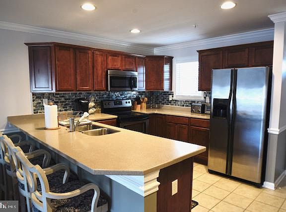 5th image of 617 Salt Spray Rd Unit B