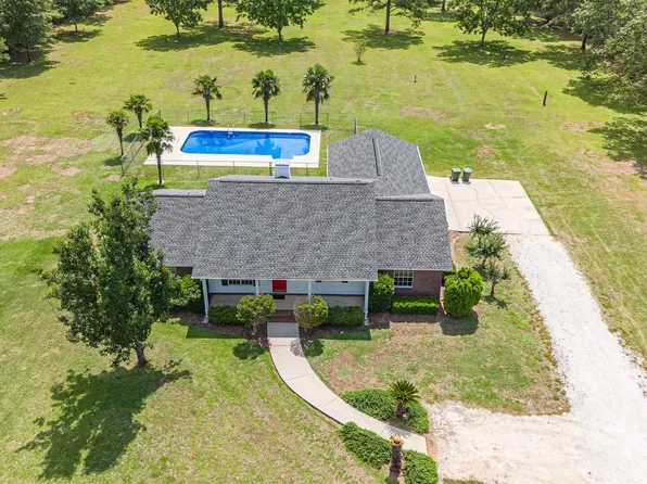 4020 Highway 99, Century, FL 32535