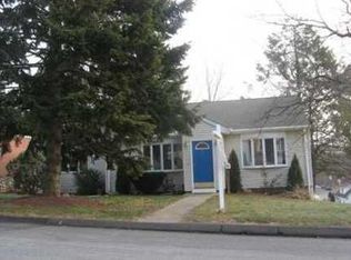 46 Highland St, Bristol, CT 06010