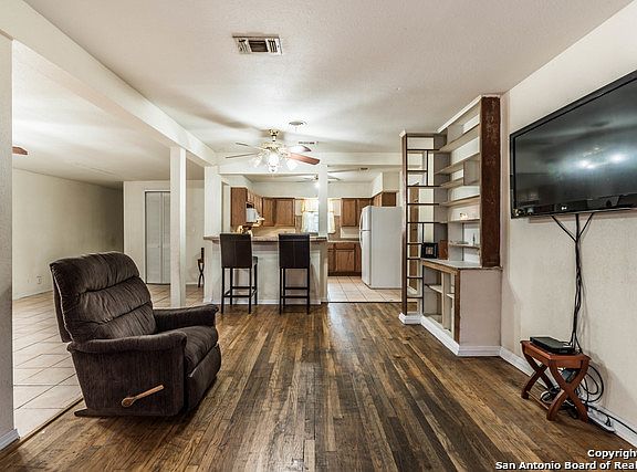 4th image of 1119 San Angelo