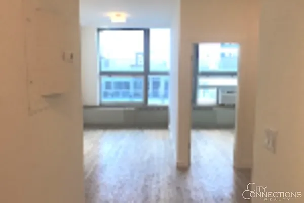 Rented by City Connections Realty | media 26