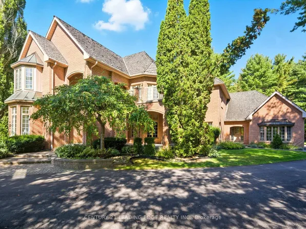 8 Bunhill Ct, Ajax, ON L1Z 1X5