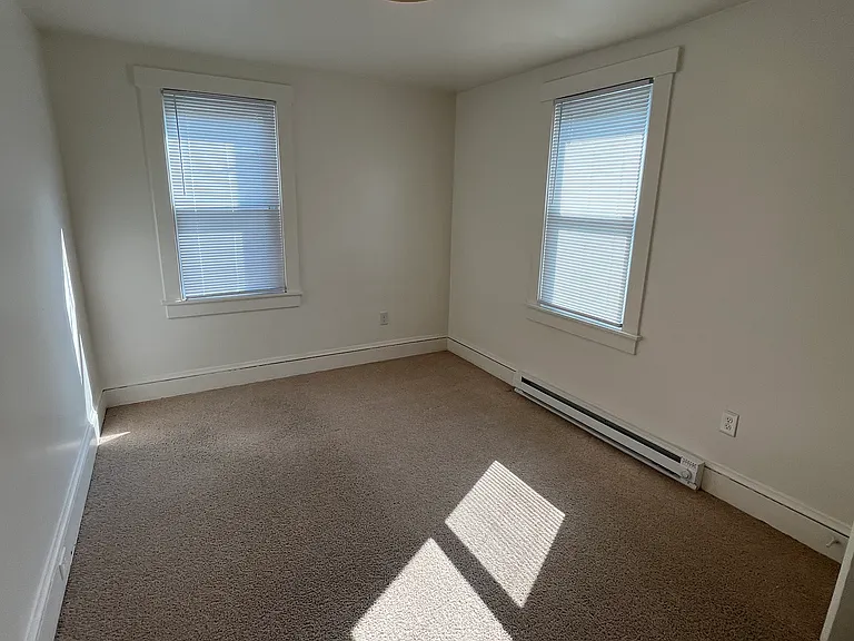 420 Pine Ave — Photo 10
