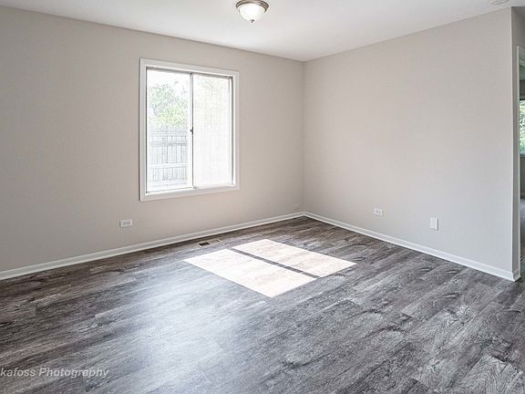 3rd image of 2S450 Cherice Dr