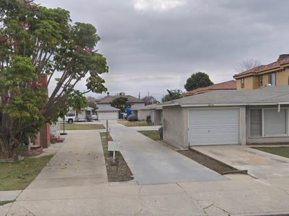 1st image of 16658 California Ave
