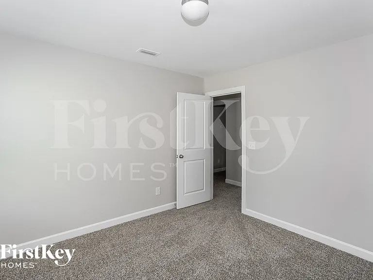 201 Jobe Dr — Photo 12