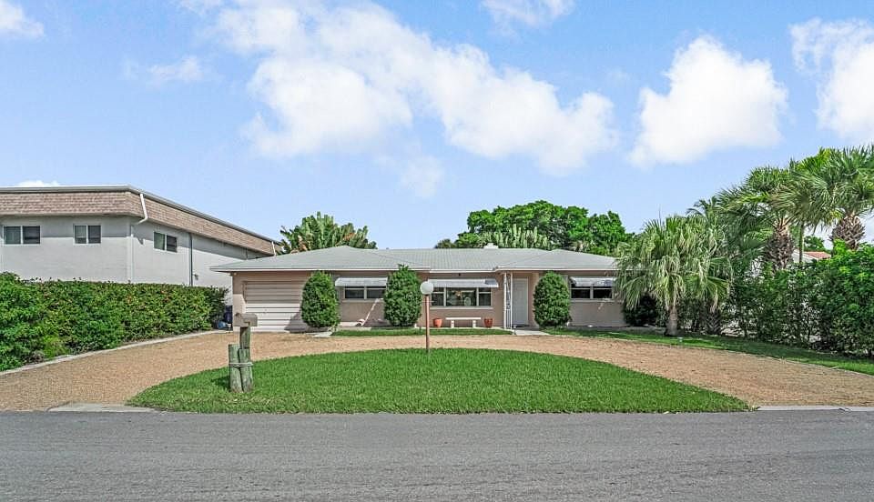 1st image of 1122 Beach Road