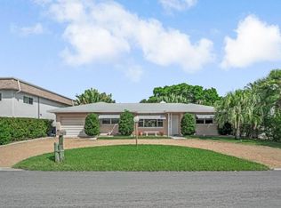 1122 Beach Road, Singer Island, FL 33404