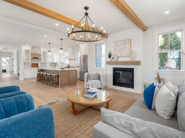 95 Wompatuck Rd, Hingham, MA 02043