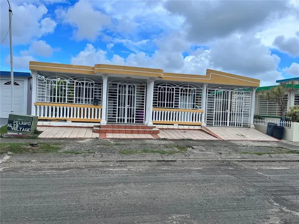 65-28 Inocencio Cruz, Carolina, PR 00985