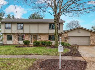 13955 Marygold Ct, Chesterfield, MO 63017