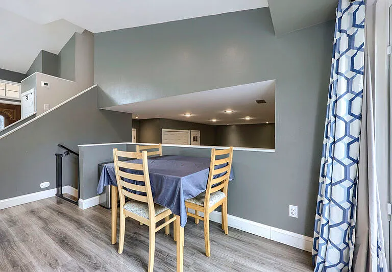 4540 Bramble Ln — Photo 5